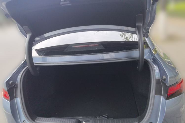 Used XPeng P5 2024 500 Pro Edition Trunk