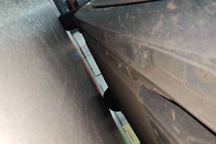Used XPeng P5 2024 500 Pro Edition Chassis Front Right