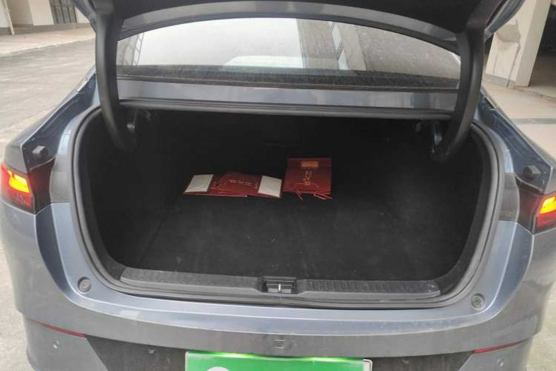 Used XPeng P5 2024 500 Pro Edition Trunk