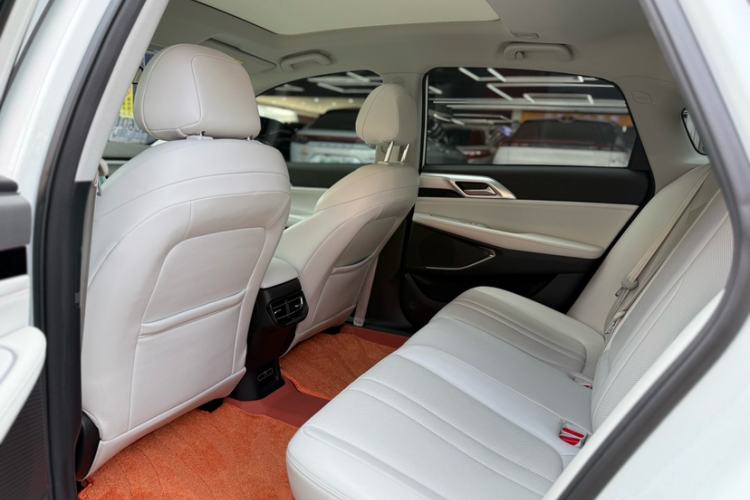 Used XPeng P5 2024 500 Plus Edition Interior 10