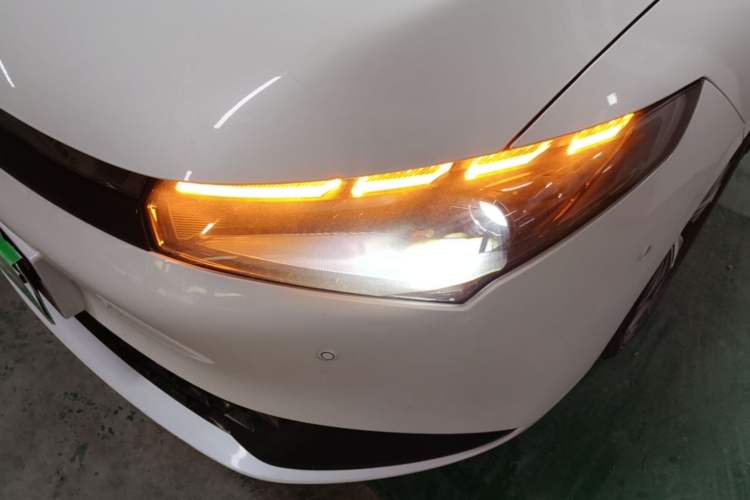 Used XPeng P5 2024 500 Pro Edition Left Front Headlight