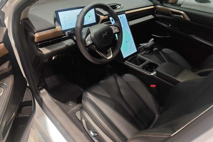 Used XPeng P5 2024 500 Plus Edition Left Front Seat