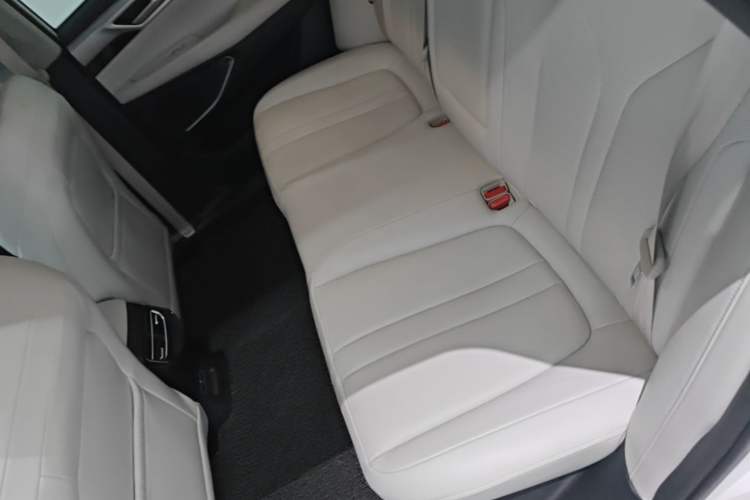 Used XPeng P5 2024 500 Smart Drive Edition Left Rear Seat