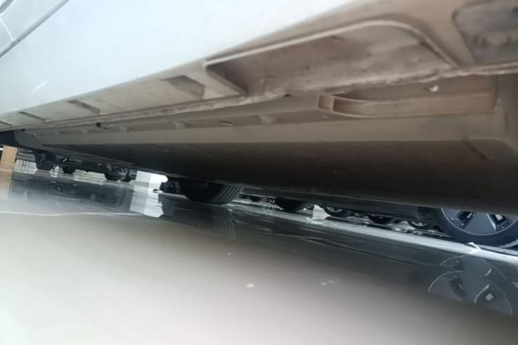 Used XPeng P5 2024 500 Smart Drive Edition Left Side Sill