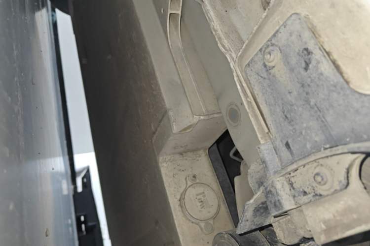 Used XPeng P5 2024 500 Smart Drive Edition Left Side Sill