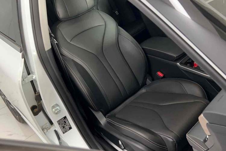 Used XPeng P5 2024 500 Pro Edition Right Front Seat