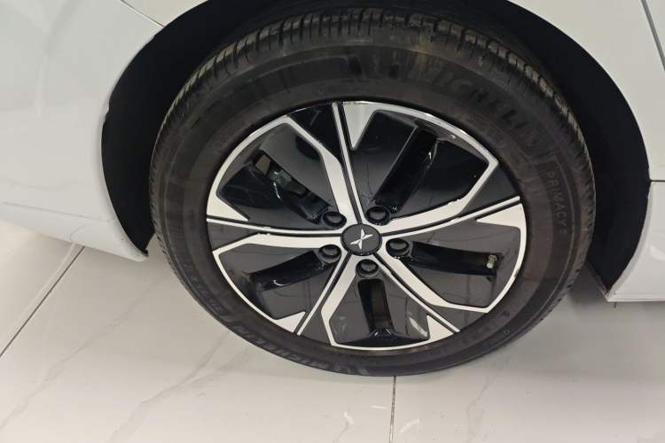 Used XPeng P5 2024 500 Pro Edition Right Rear Wheel Hub