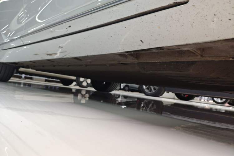 Used XPeng P5 2024 500 Pro Edition Right Side Sill
