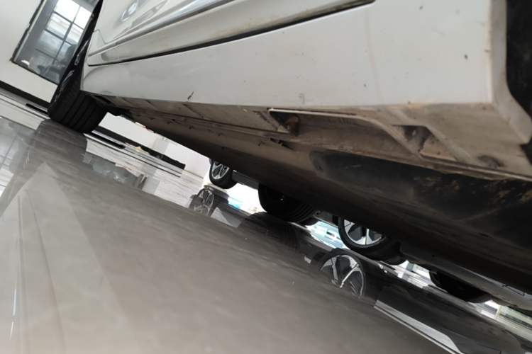 Used XPeng P5 2024 500 Pro Edition Right Side Sill