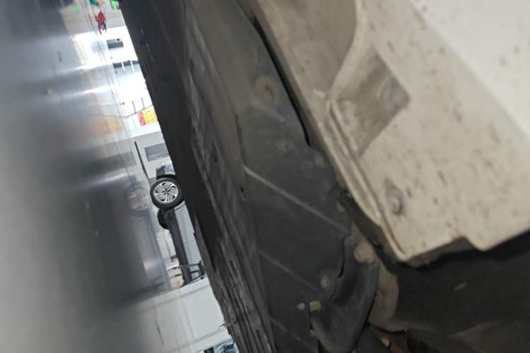 Used XPeng P5 2024 500 Smart Drive Edition Right Side Sill