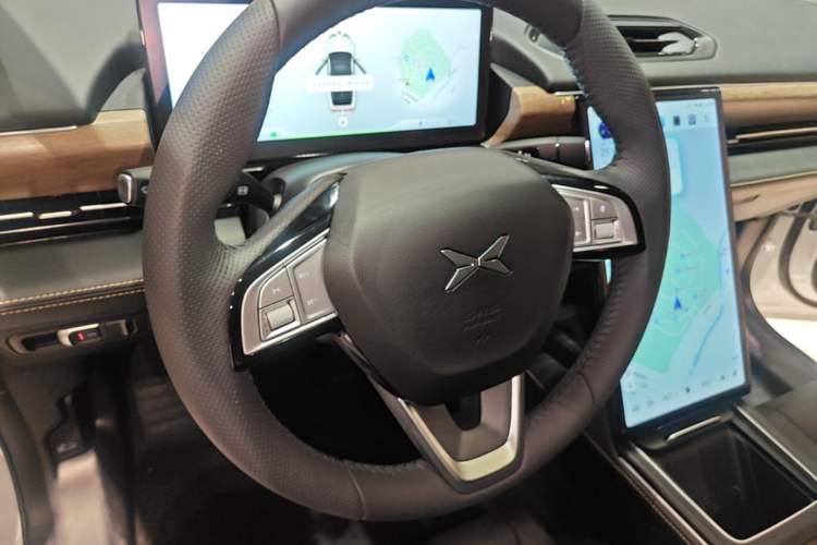 Used XPeng P5 2024 500 Plus Edition Steering Wheel