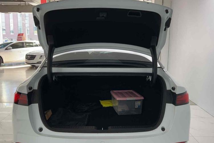 Used XPeng P5 2024 500 Pro Edition Trunk