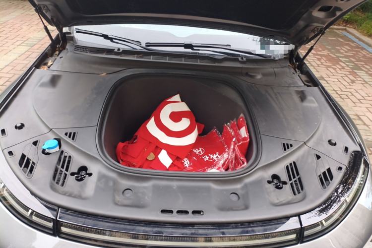 Used XPeng P7 2022 625E Engine Bay