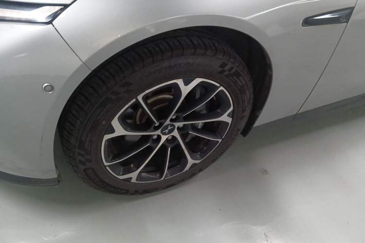 Used XPeng P7 2020 670E Exterior 7