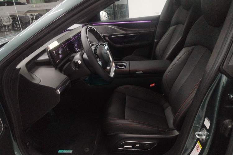 Used XPeng P7 2023 P7i 610 Max Performance Edition Left Front Seat