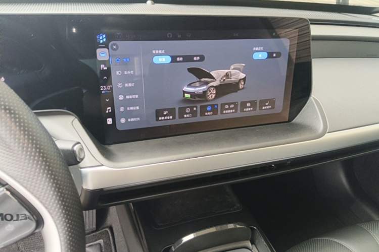 Used XPeng P7 2020 Rear-Drive Long-Range Smart Drive Version Audio And AC Panel