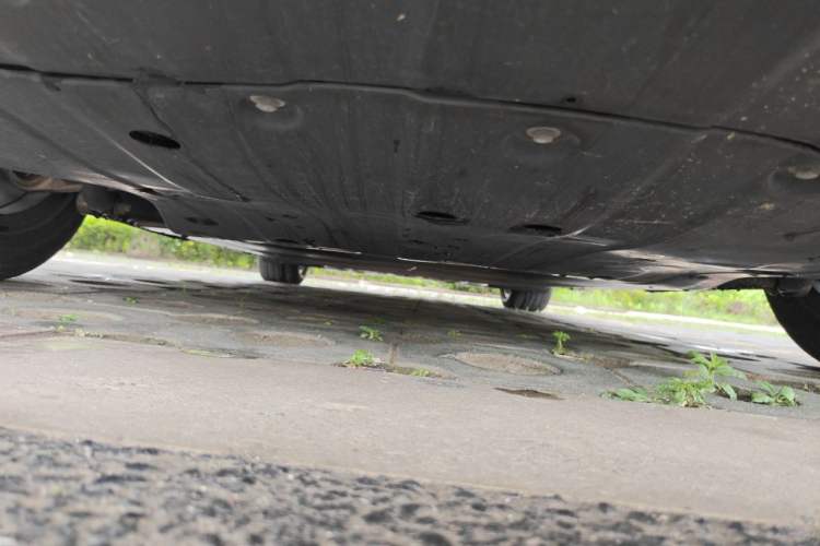 Used XPeng P7 2020 670N Chassis Front