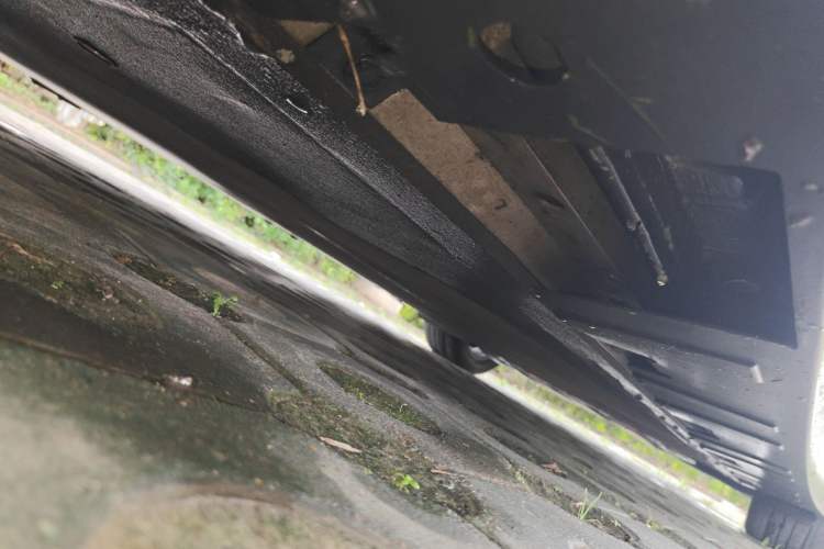 Used XPeng P7 2020 670N Chassis Front Left