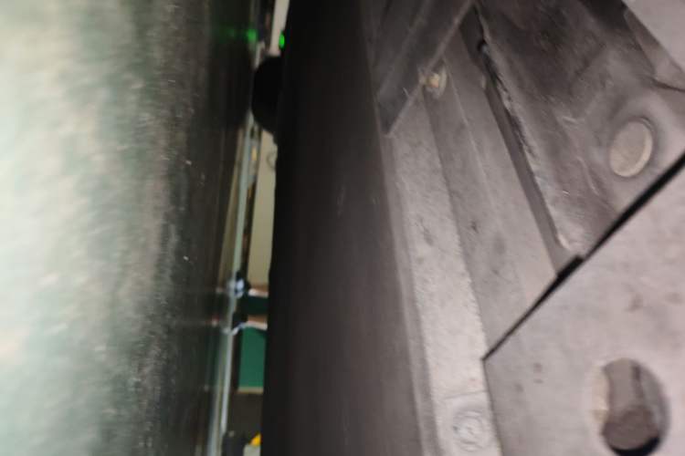 Used XPeng P7 2020 670E Chassis Front Right