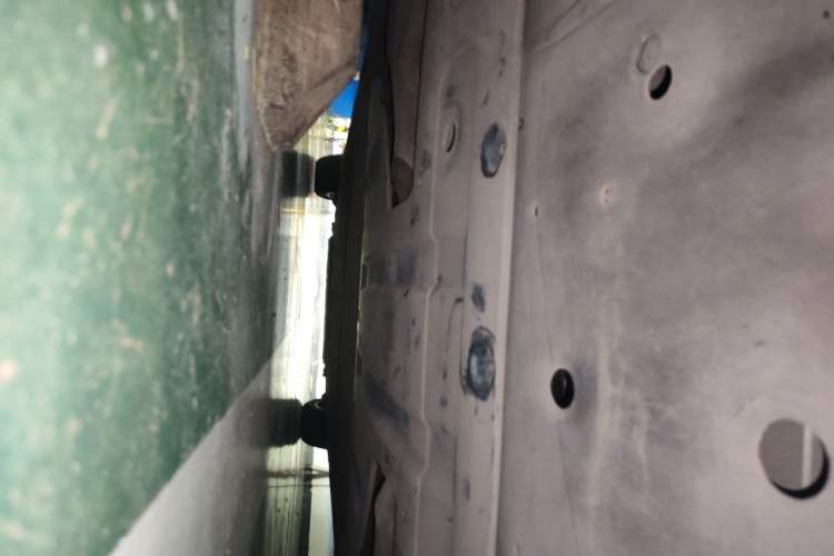 Used XPeng P7 2020 670E Chassis Rear