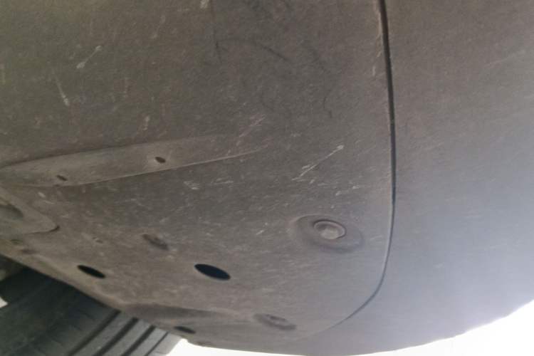 Used XPeng P7 2020 670E Chassis Rear Left