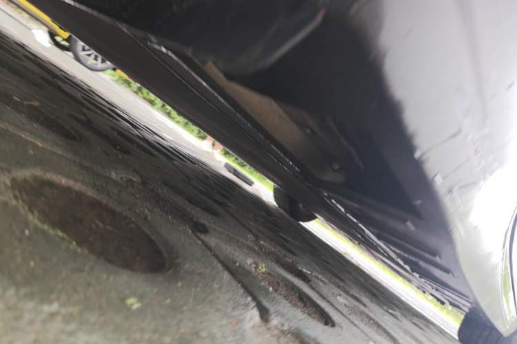 Used XPeng P7 2020 670N Chassis Rear Right