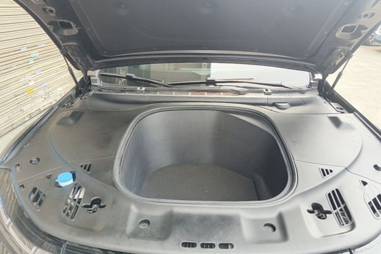 Used XPeng P7 2020 Rear-Drive Long-Range Smart Drive Version Engine Bay
