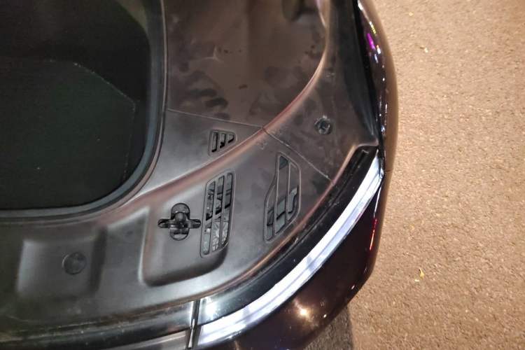 Used XPeng P7 2020 706G Engine Bay Left