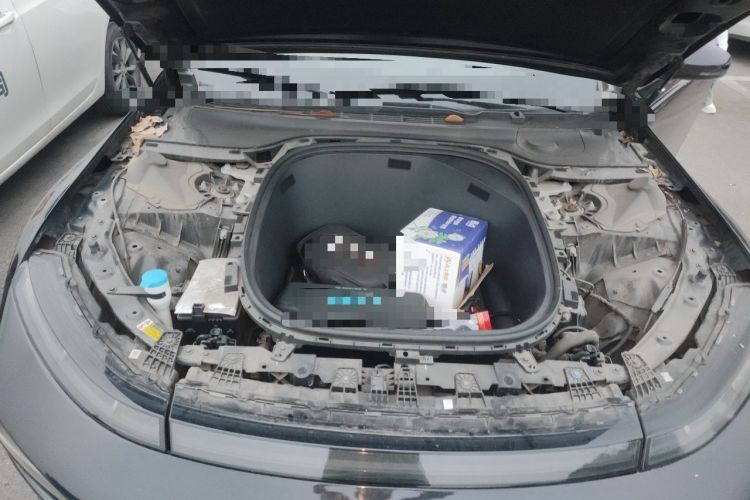 Used XPeng P7 2020 586N Engine Bay