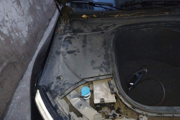 Used XPeng P7 2020 706G Engine Bay Right