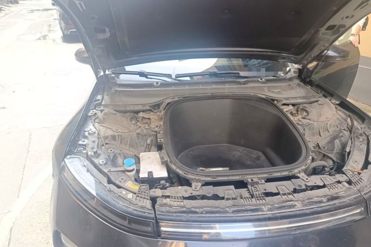 Used XPeng P7 2020 706G Engine Bay Right