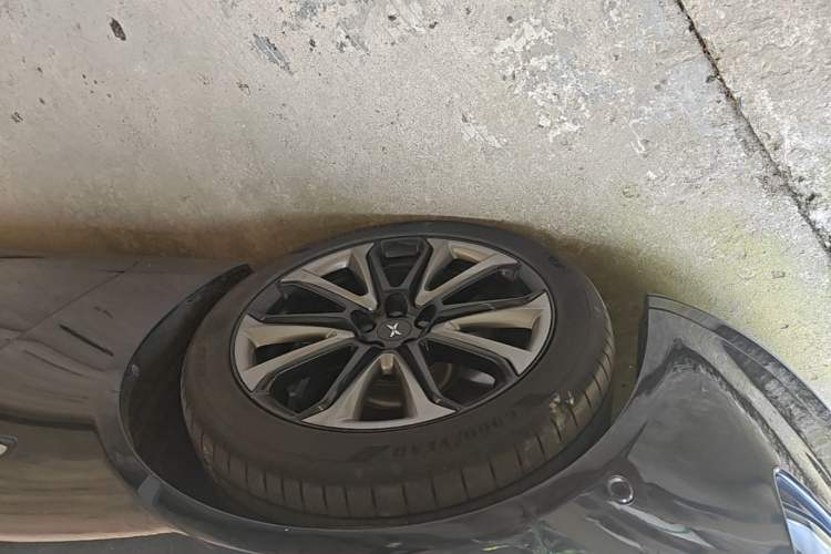 Used XPeng P7 2020 670E Exterior 4