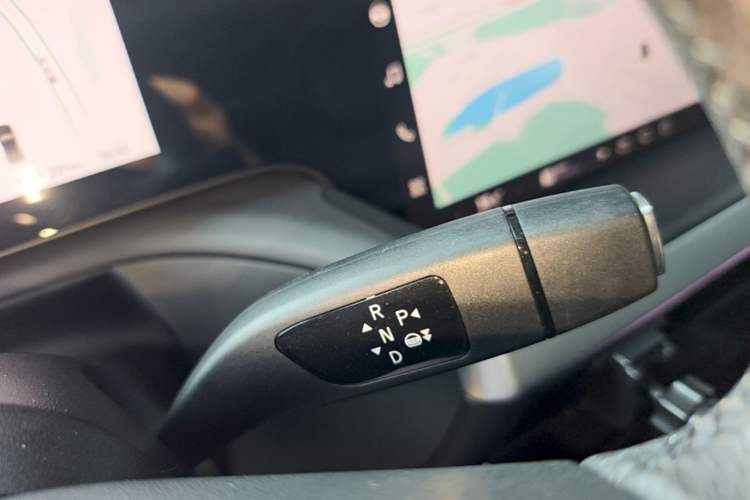 Used XPeng P7 2020 670N Gear Lever