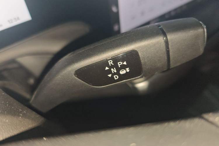 Used XPeng P7 2020 Rear-Drive Long-Range Smart Drive Version Gear Lever