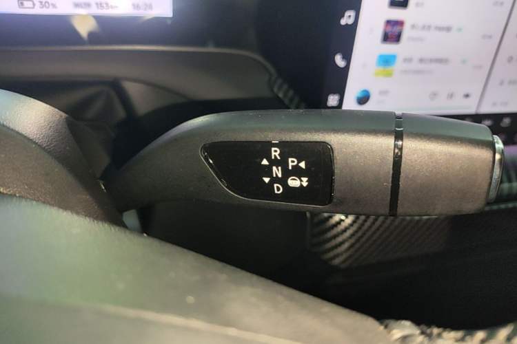 Used XPeng P7 2020 586E Gear Lever