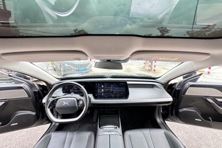 Used XPeng P7 2020 586N Interior 4