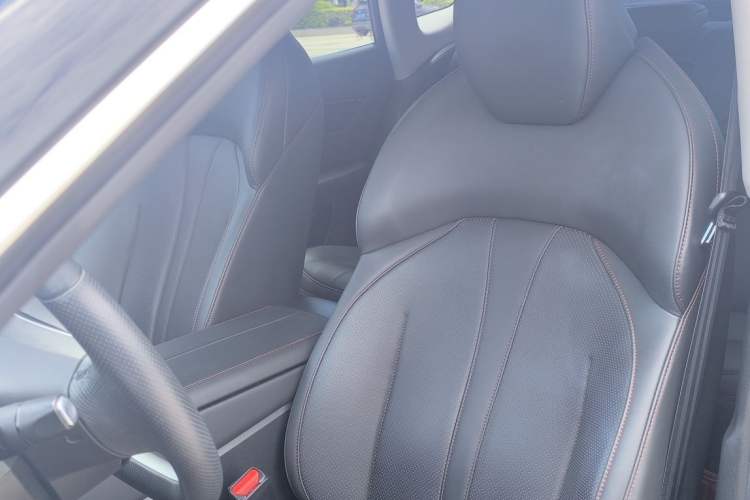 Used XPeng P7 2020 586N Interior 4