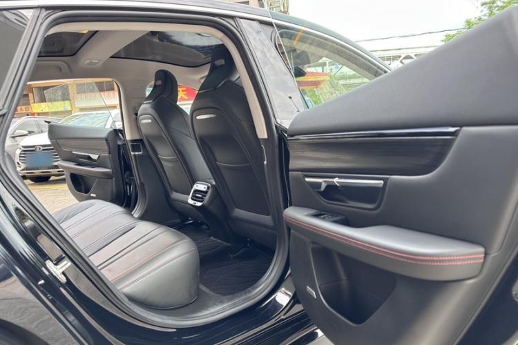 Used XPeng P7 2020 586N Interior 9