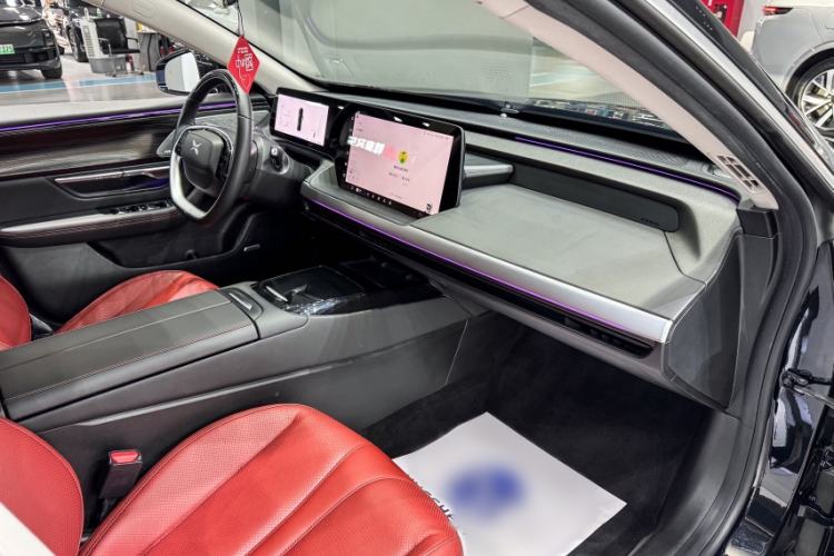 Used XPeng P7 2020 670E Interior 9