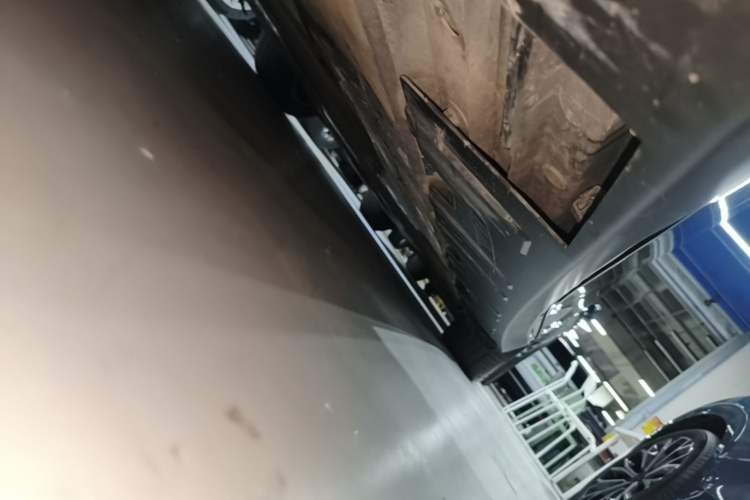 Used XPeng P7 2020 670E Left Side Sill