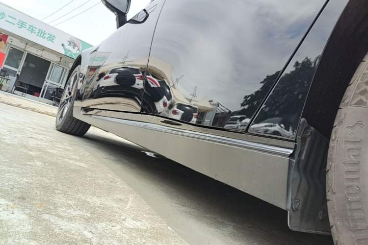 Used XPeng P7 2020 586N Left Side Sill