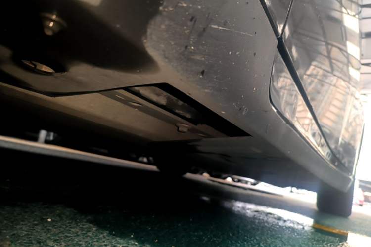 Used XPeng P7 2020 670E Left Side Sill