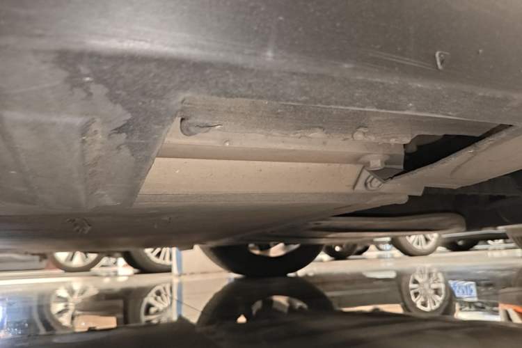 Used XPeng P7 2020 670E Left Side Sill