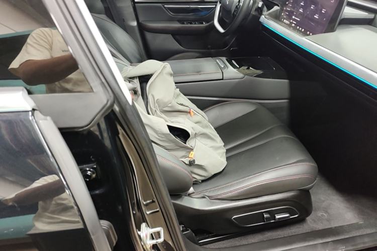 Used XPeng P7 2020 586E Right Front Seat