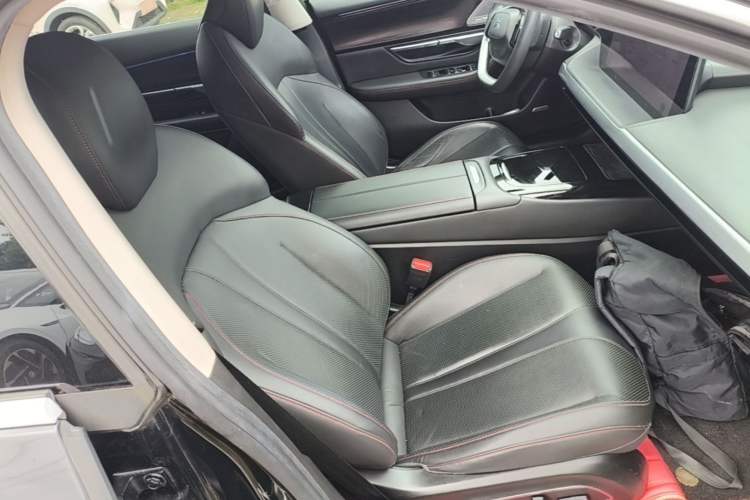 Used XPeng P7 2020 586N Right Front Seat