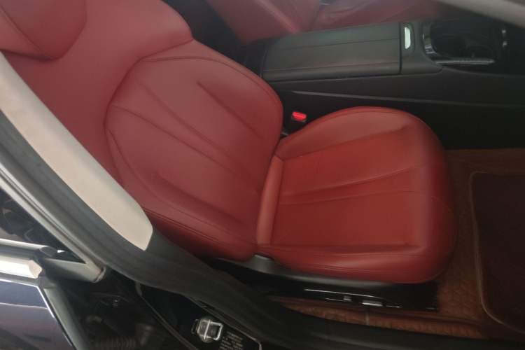 Used XPeng P7 2020 670E Right Front Seat