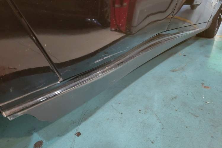 Used XPeng P7 2020 Rear-Drive Long-Range Smart Drive Version Right Side Sill