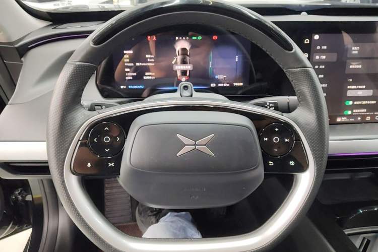 Used XPeng P7 2020 670E Steering Wheel