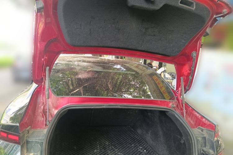 Used XPeng P7 2020 670E Trunk