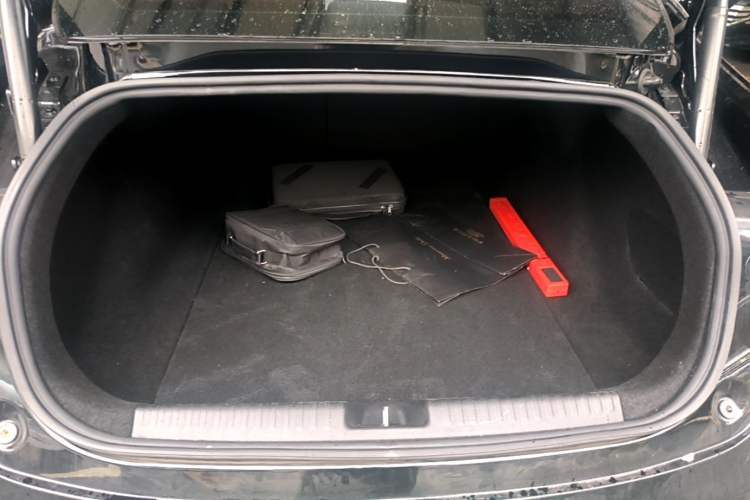 Used XPeng P7 2020 670E Trunk